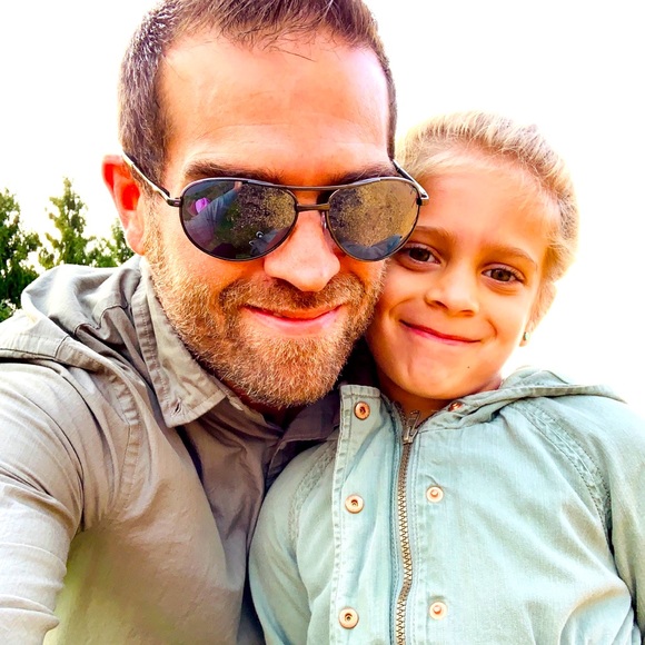 Meet Andrew - Picture 1 of 1